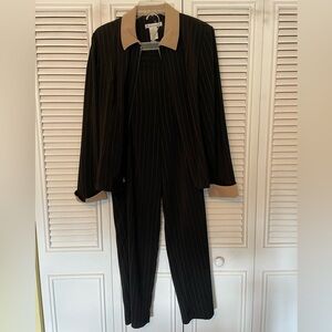 Women’s 2 piece pant suit
